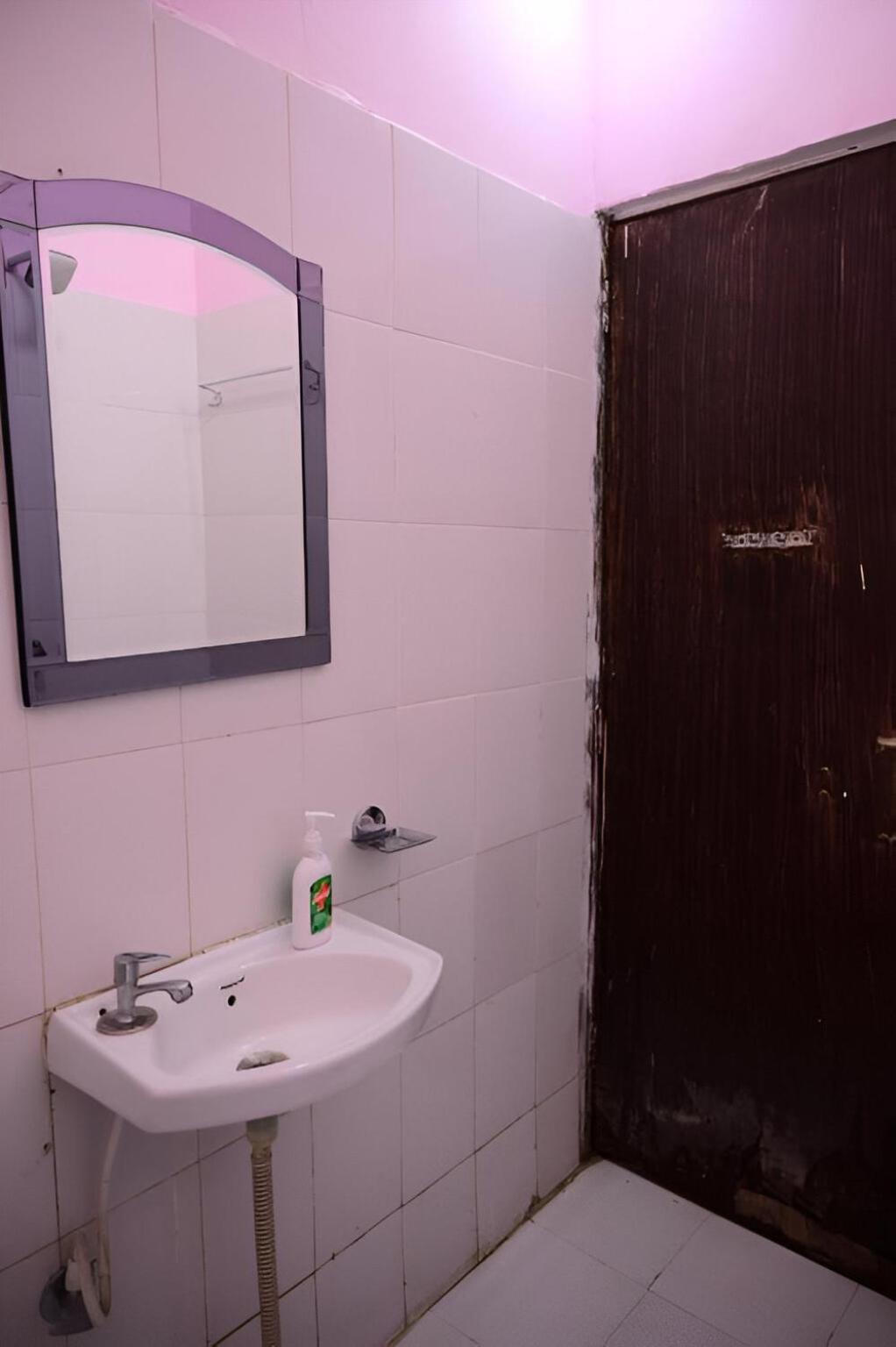 Jankivihar Homestay At Prahladghat Within 1Km From Shri Ram Mandir Ayodhya Ngoại thất bức ảnh